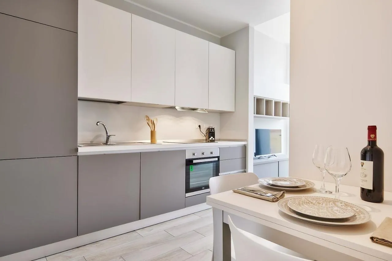 Monviso Modern - Exclusive Apartment Milan