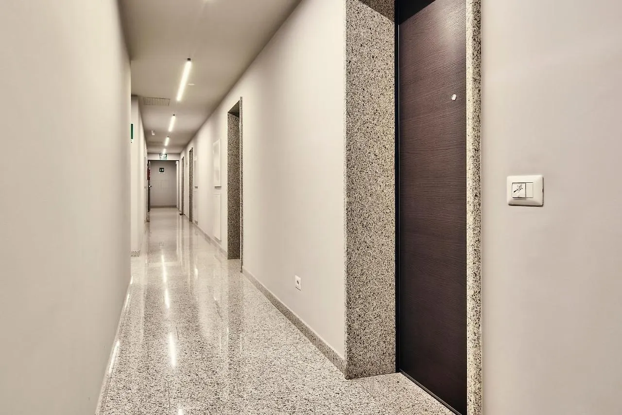 Monviso Modern - Exclusive Apartment Milano Italia